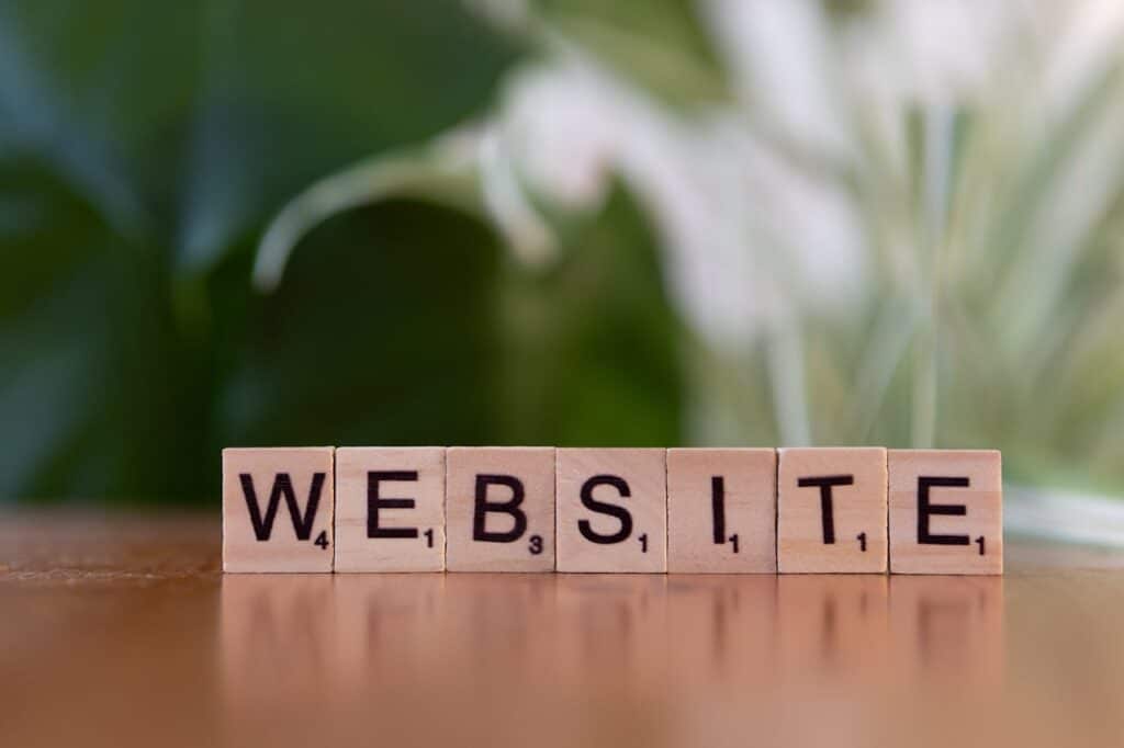 Website design mockup by Rajni Dutta Art & Design
